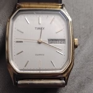 Timex Gold  Quartz Watch With Day & Date